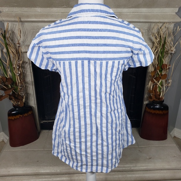 **SOLD**Button up fashion shirt_c - Picture 2 of 5